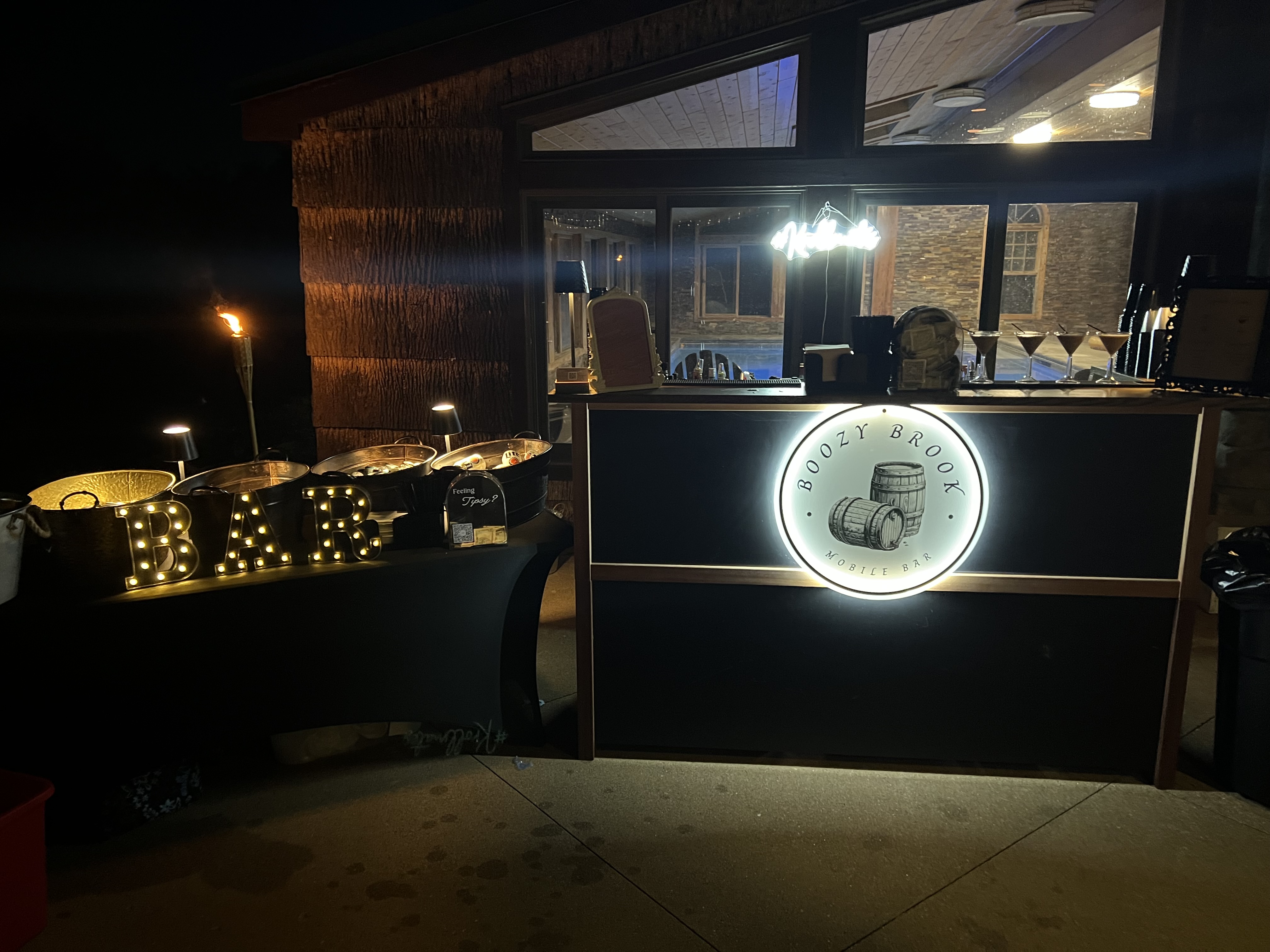 Boozy Brook Mobile Bar, LLC photo 1